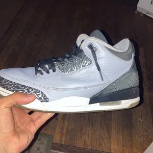 Jordan 3 Wolfgrey size 10.5 I had them in my closet for a while just sitting